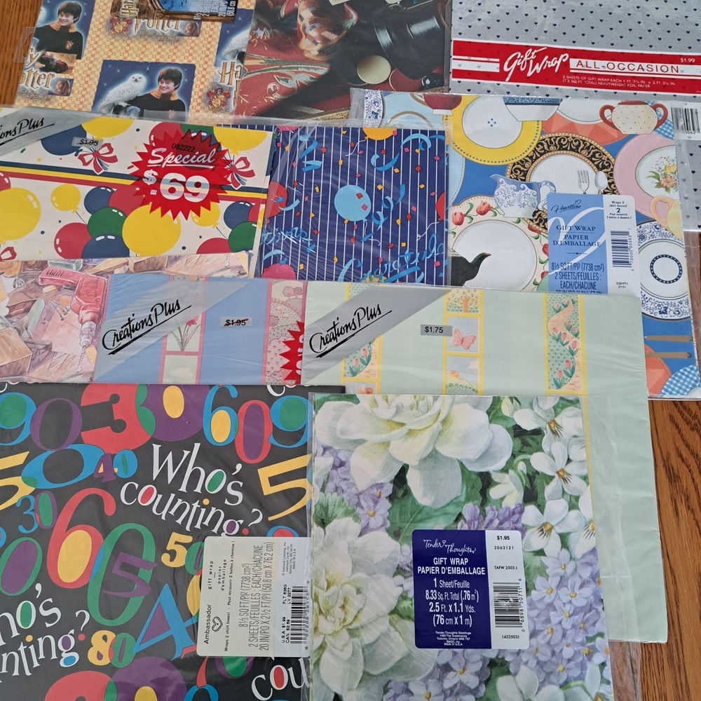 Vintage Assorted Gift Wrap Sheets in Multi-Color Pack